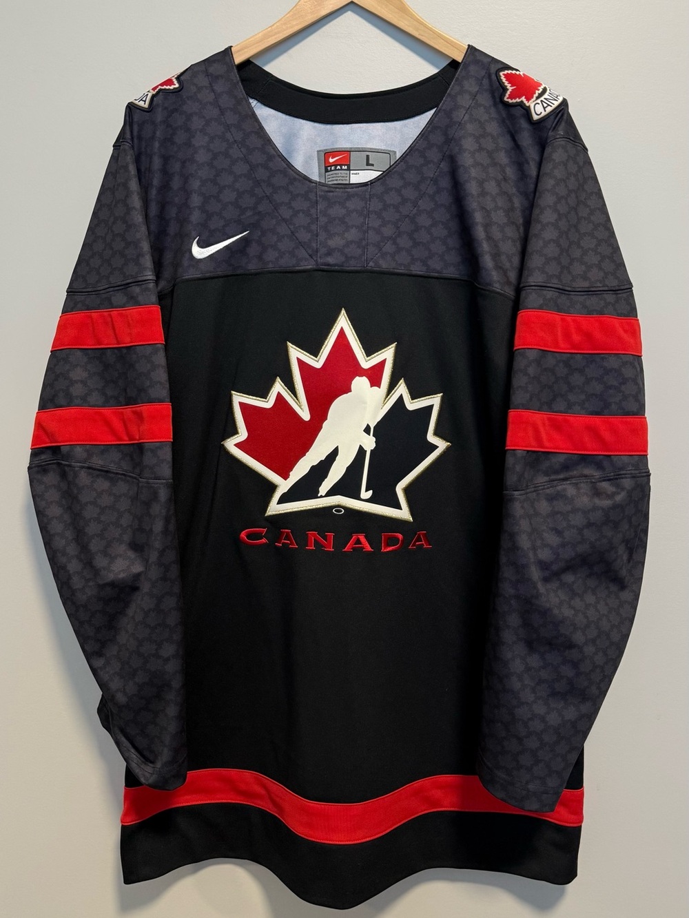 Authentic Nike Team Canada 2014 Sochi Olympic Hockey Jersey Black Large L IIHF